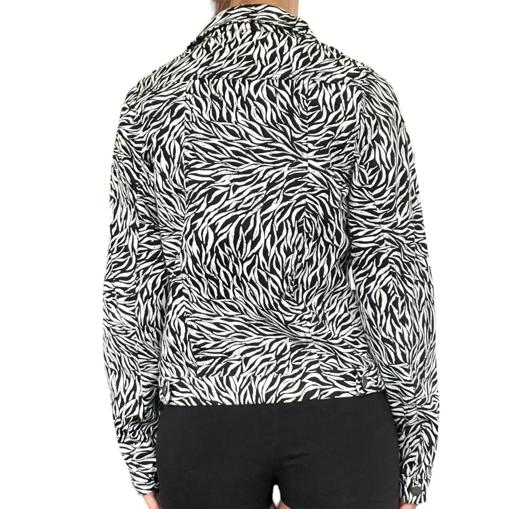 Disney D-Signed Girl’s XL Black White, Zebra Print Button Cotton Jacket #L865JC1